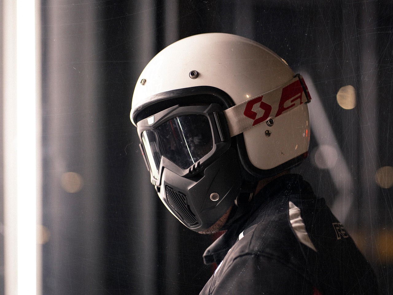 Vx批发小号:证书借代理公司注册