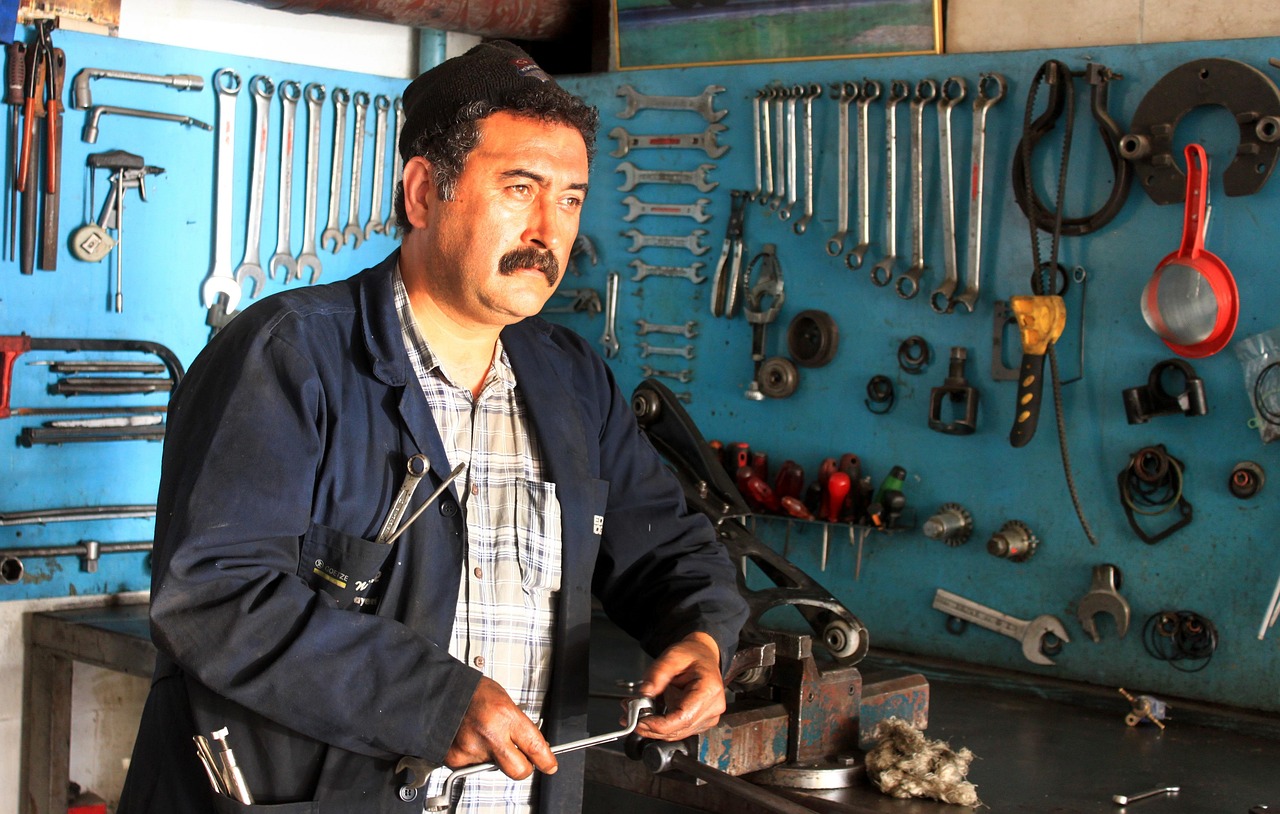 长亭科技实名账号：app详情下载教程网页源码